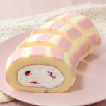 ローソンから、もっちりスイーツの極上マリアージュ もち食感ロール登場!