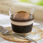 二つの風味ひとつの至福 贅沢なバニラ&コーヒーゼリー