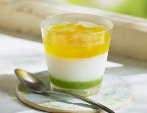 甘酸っぱいフルーツとクリーミーなヨーグルトのハーモニー パインとキウイ&ヨーグルトゼリー