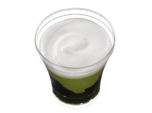 セブンから抹茶の調和、わらび餅の舞。至福の抹茶ラテ体験。宇治抹茶わらび餅 お抹茶ラテ仕立て