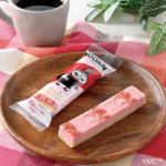 ムーミンファンのための、かわいさと美味しさが融合した一品。リトルミイストロべリーチーズケーキ
