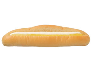 セブンから秋の新商品 りんごジャム&ホイップロール