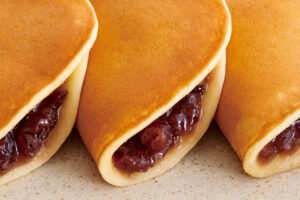 もっちり・しっとり食感、こだわりの焼菓子「つばらつばら」パッケージが鮮やかにリニューアル！